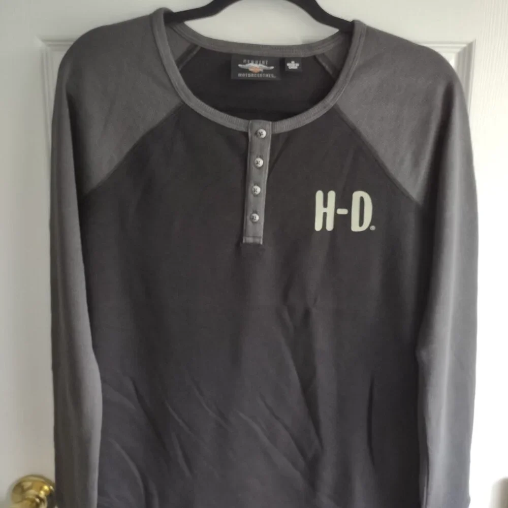 Harley-Davidson long sleeve t shirts - thermal - bundle of 3 - like new - size M - Picture 6 of 14